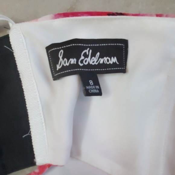 Flowing floral gown Maxi style. - Picture 4 of 4